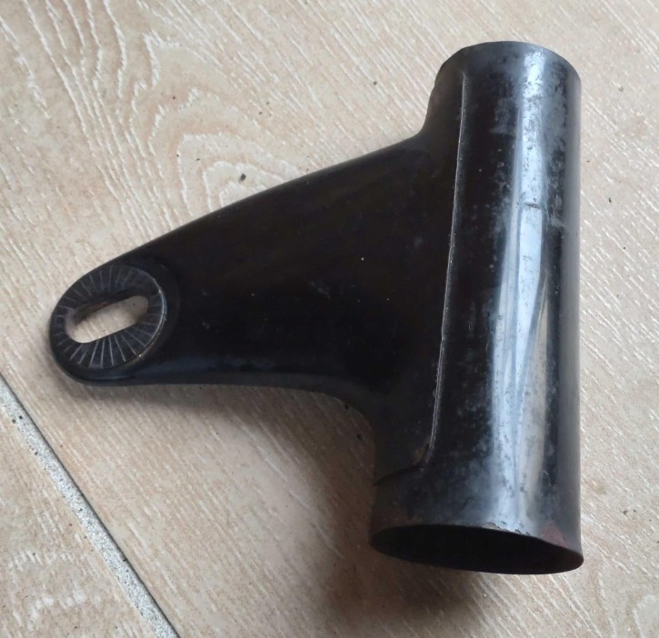 Scheinwerferhalter links gebraucht schwarz für BMW R Modelle (1967-1980) Scheinwerferhalter links gebraucht schwarz für BMW R Modelle (1967-1980)