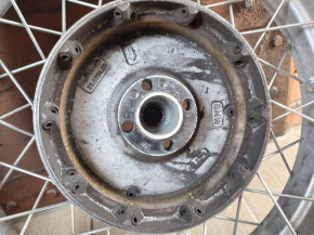 original Hinterrad 2,5 x 17 Zoll für BMW mit Reifen Metzeler 130/ 80- 17