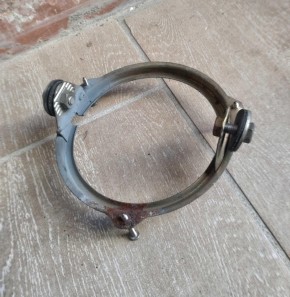 gebrauchter Haltering für den original Scheinwerfer an BMW GS Modellen