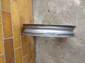 Gussrad Vorderrad Felge 2.50x18 silber gebraucht für BMW Motorrad K und R Modelle