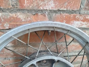 original Hinterrad 2,5 x 17 Zoll für BMW gebraucht Speiche defekt