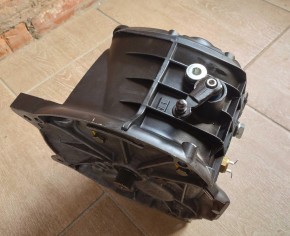 gebrauchtes BMW R2V Getriebe in schwarz, überholt und optimiert
